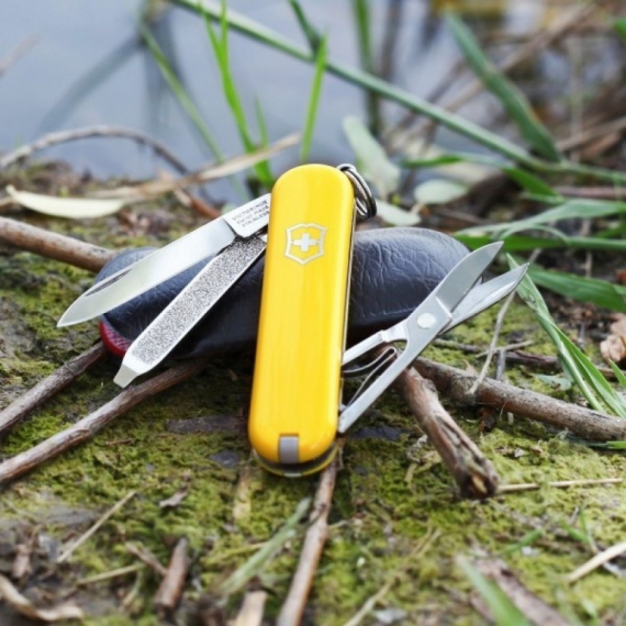 Складной нож-брелок VICTORINOX 0.6223.8 CLASSIC SD 